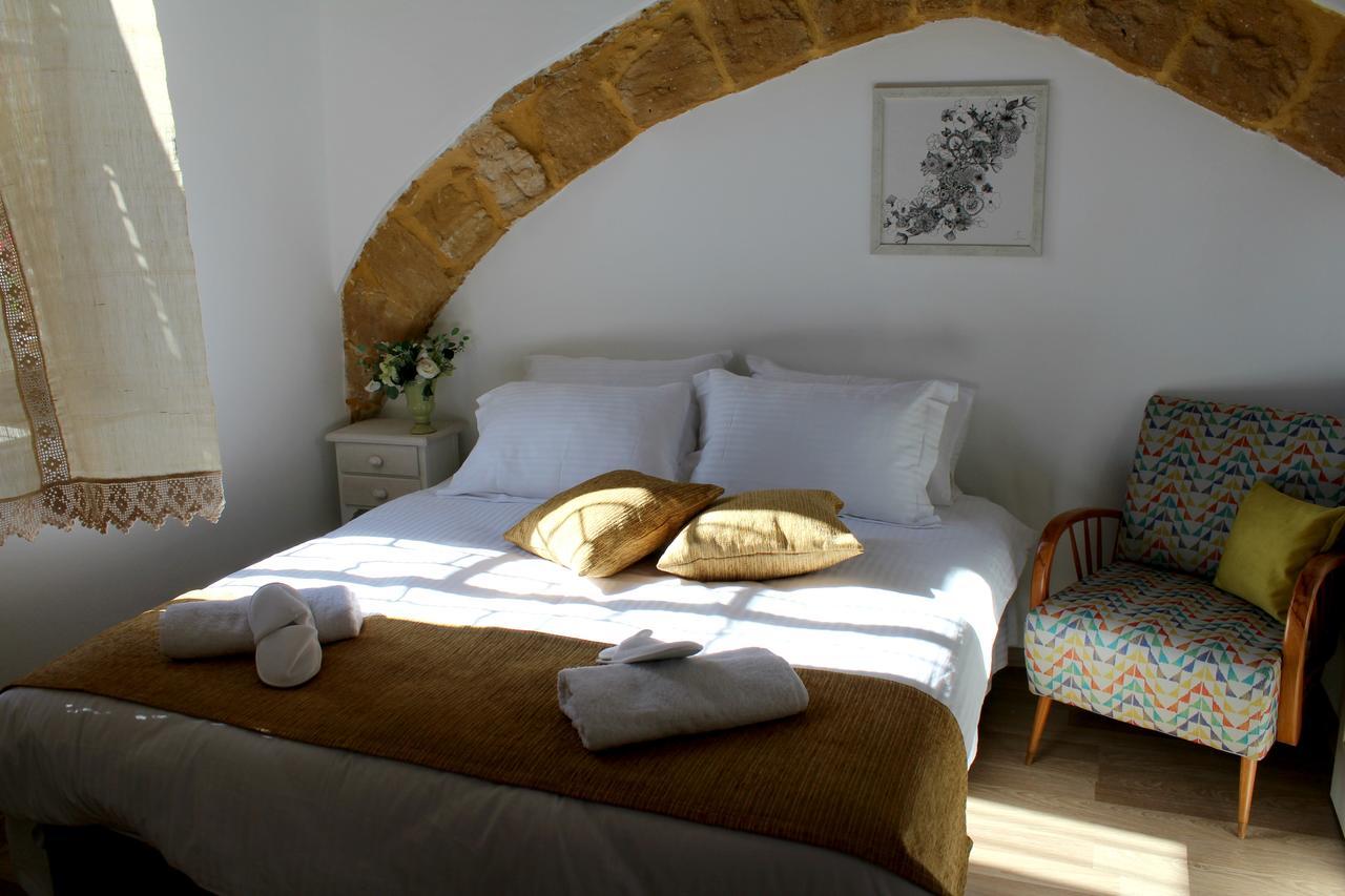 Pedieos Guest House Nicosia Eksteriør billede